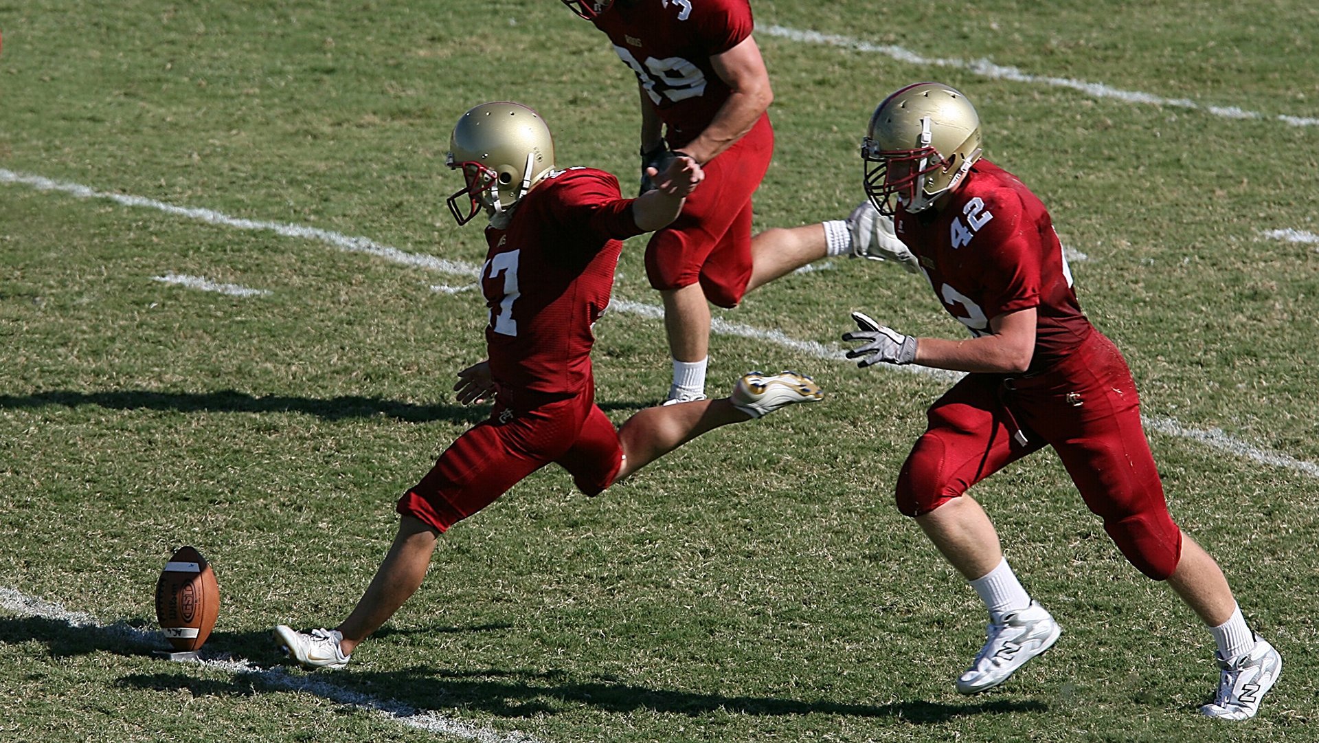 快船大胜雷霆，系列赛焦点战中乔治三分雨不断，快船和乔治的合同
